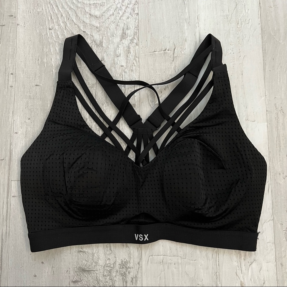 Victoria’s Secret Sport Strappy Sports Bra Black